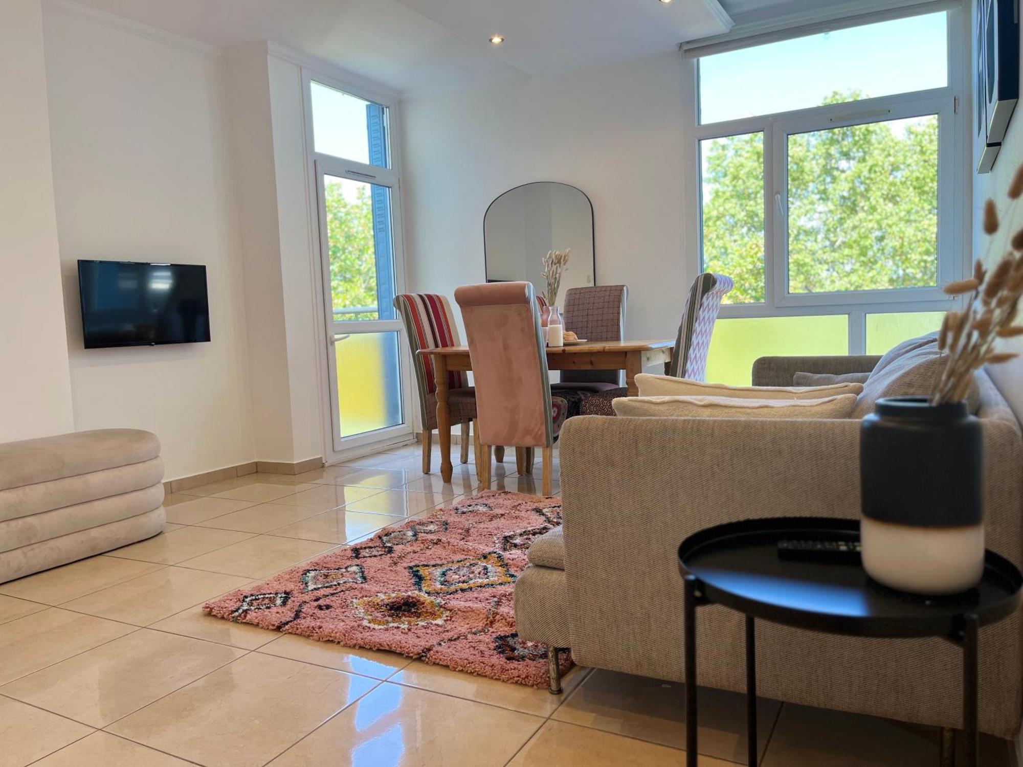 Suite Miramar Брон Экстерьер фото